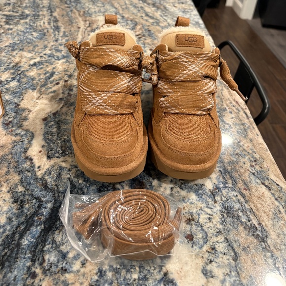 Ugg lowmel sneakers - Picture 1 of 5